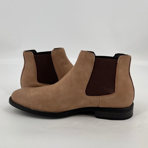 Madden Maxxin Chelsea Boots Size 9 Taupe Faux Suede Mid Height Round Toe - Picture 6 of 13